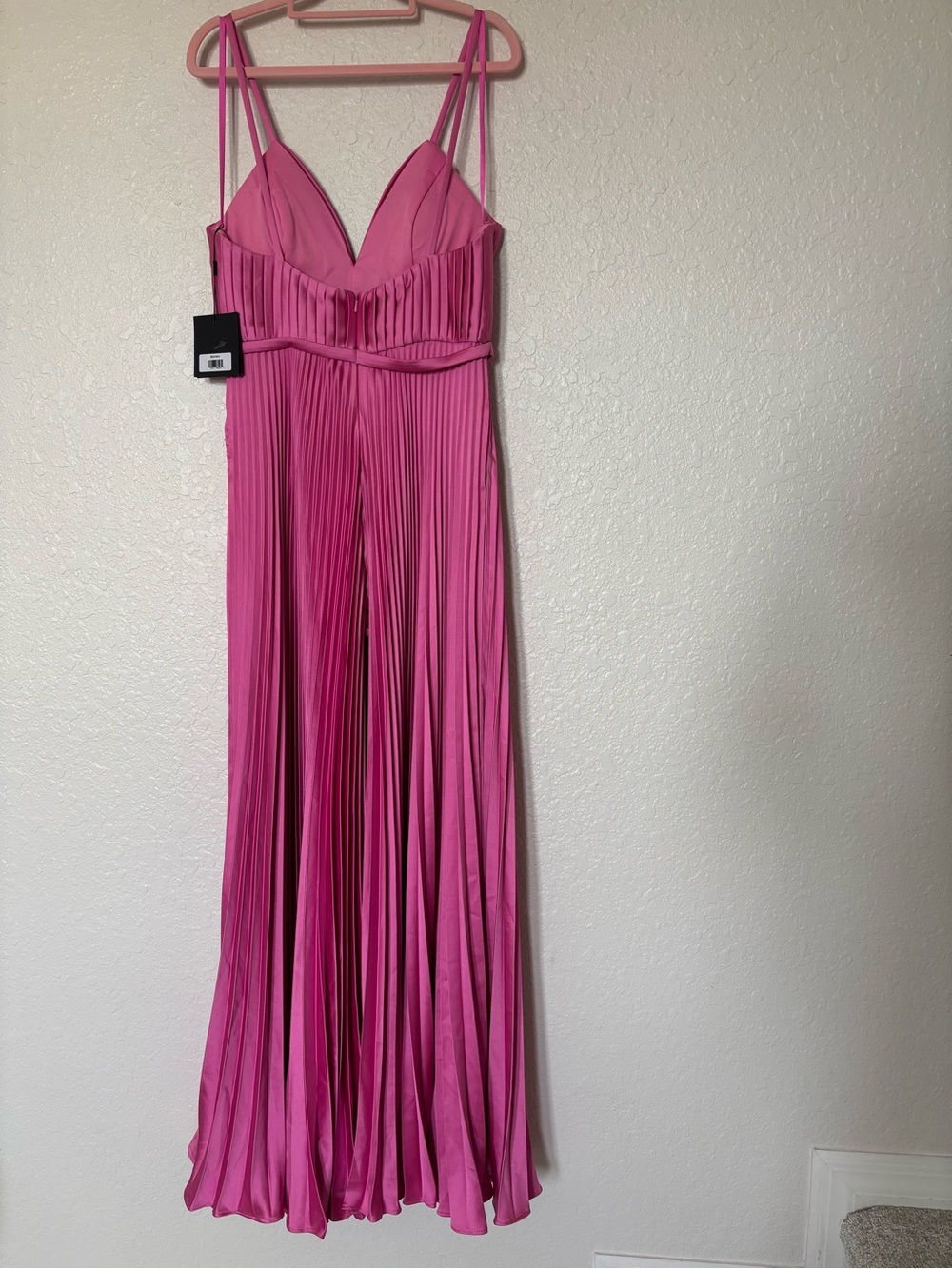 Mac Duggal Pleated Plunge Neck Wide Leg Jumpsuit - Picture 11 of 16